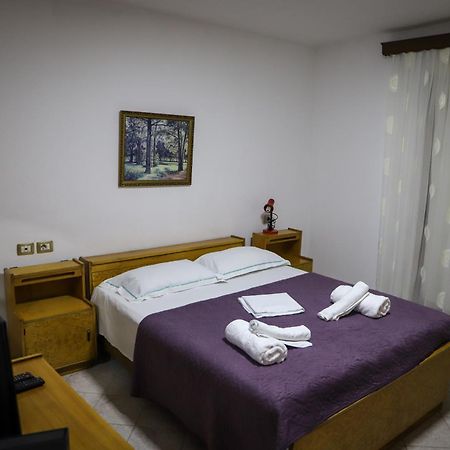 培拉特Lola'S Apartament公寓 外观 照片